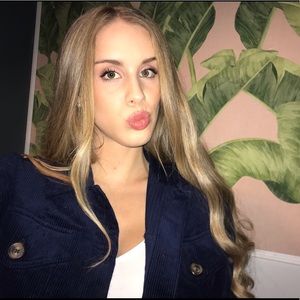 Meet your Posher, Hannah